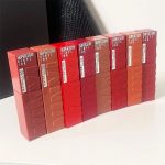 تصویر رژ لب وینیل اینک میبلین در لیورا