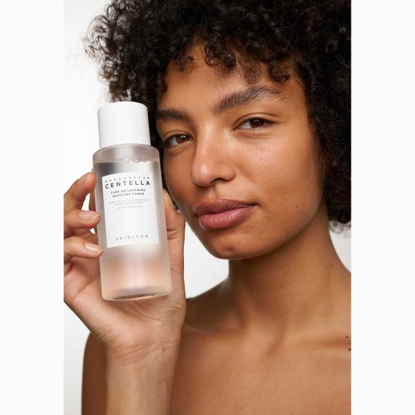 تصویر تونر روشن‌کننده سنتلا Skin1004 (Brightening) در فروشگاه لیورا