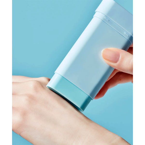 تصویر محصول ضد-آفتاب-استیکی-توکوبو-حاوی-عصاره-پنبه-کتان-سافت-Tocobo-Cotton-Soft-Sun-Stick-SPF50-PA-19g-2 در فروشگاه لیورا